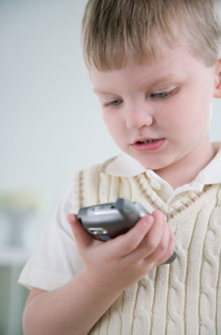 Comment les téléphones mobiles peuvent causer l’autisme - Dr Mercola - 27/11/2007 Comment les téléphones mobiles peuvent causer l’autisme - Dr Mercola - 27/11/2007