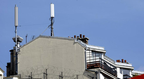 "Un test pour baisser la puissance des antennes" - Le Figaro - 05/01/2011 "Un test pour baisser la puissance des antennes" - Le Figaro - 05/01/2011