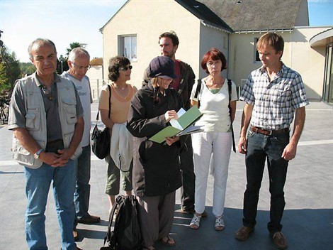 Les électro-hypersensibles veulent des zones blanches - Plessé - Ouest France - 03/10/2011 Les électro-hypersensibles veulent des zones blanches - Plessé - Ouest France - 03/10/2011