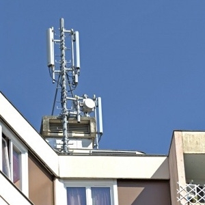Antennes relais : près de 90% des 250 habitants d’HLM souffrent d’acouphènes - Impact Santé - 08/11/2011 Antennes relais : près de 90% des 250 habitants d’HLM souffrent d’acouphènes - Impact Santé - 08/11/2011