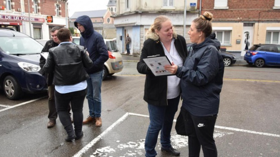 Des riverains de la voie Morand en pleine séance de sensibilisation de la population en mars 2018 contre le premier projet d’installation. Des riverains de la voie Morand en pleine séance de sensibilisation de la population en mars 2018 contre le premier projet d’installation.