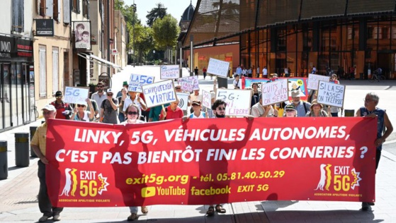 Manifestation, hier aprèsmidi, dans les rues d'Albi./ Photo DDM, M.-P. Volle