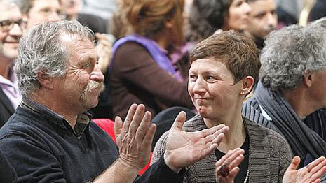 VIDEO : "Marie Bové à Caen ce samedi après-midi" - France 3 - 26/05/2012 VIDEO : "Marie Bové à Caen ce samedi après-midi" - France 3 - 26/05/2012