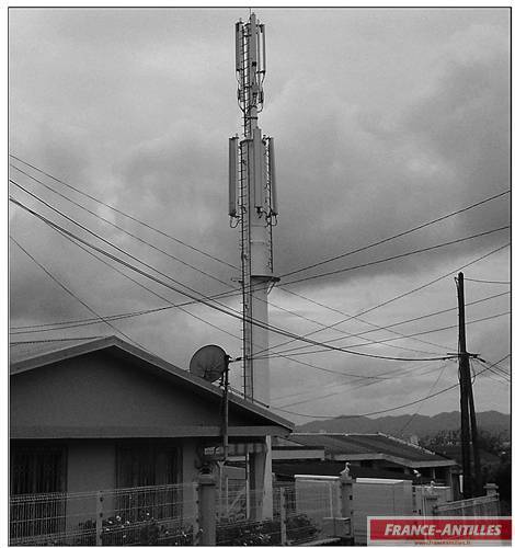 Face à la multiplication des antennes, l'information des citoyens s'avère indispensable selon les membres de l'Aver's. Face à la multiplication des antennes, l'information des citoyens s'avère indispensable selon les membres de l'Aver's.