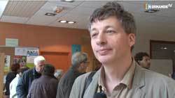 VIDEO : Robin des Toits soutient Charte pour limiter les seuils d'exposition des antennes-relais à 0,6V/m - Normandie TV - 14/06/2012 VIDEO : Robin des Toits soutient Charte pour limiter les seuils d'exposition des antennes-relais à 0,6V/m - Normandie TV - 14/06/2012
