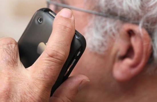 Illustration sur la nocivité des téléphones portables sur la santé. CLOSON DENIS/ISOPIX/SIPA Illustration sur la nocivité des téléphones portables sur la santé. CLOSON DENIS/ISOPIX/SIPA