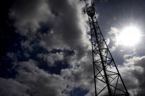 Une antenne relais, dans le Finistère, en 2009. (Photo Fred Tanneau. AFP) Une antenne relais, dans le Finistère, en 2009. (Photo Fred Tanneau. AFP)