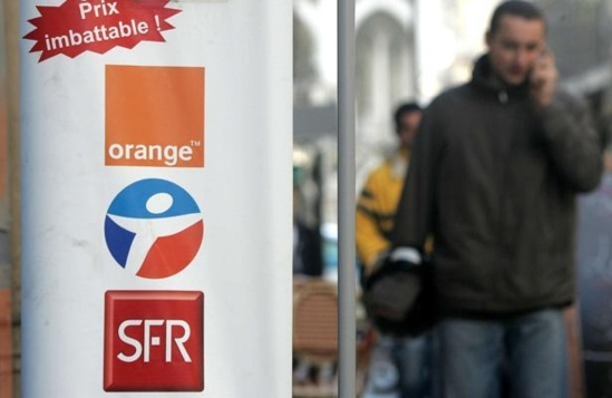 Opérateurs et gouvernement reprochent à l'Arcep de privilégier le consommateur à l'emploi. LIONEL CIRONNEAU/AP/SIPA Opérateurs et gouvernement reprochent à l'Arcep de privilégier le consommateur à l'emploi. LIONEL CIRONNEAU/AP/SIPA