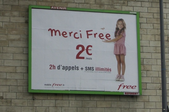 Publicité FREE « hors-la-loi », mettant en scène une fillette : lettre ouverte de Robin des Toits à la DGCCRF et à l'ARPP - 12/02/2013 Publicité FREE « hors-la-loi », mettant en scène une fillette : lettre ouverte de Robin des Toits à la DGCCRF et à l'ARPP - 12/02/2013