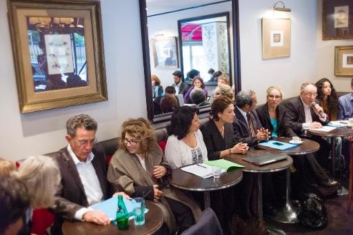 Des associations de "lanceurs d'alerte" sur la santé et l'environnement, soutenues par Delphine Batho et trois autres anciens ministres de l'Environnement, ont dénoncé mardi leur "éviction" du dialogue environnemental. © Fred Dufour Des associations de "lanceurs d'alerte" sur la santé et l'environnement, soutenues par Delphine Batho et trois autres anciens ministres de l'Environnement, ont dénoncé mardi leur "éviction" du dialogue environnemental. © Fred Dufour