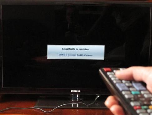 Les Castelroussins qui ne reçoivent plus les images de télé via leur antenne râteau depuis mercredi, doivent contacter l'Agence nationale des fréquences. La panne peut être liée au réseau 4G. Les Castelroussins qui ne reçoivent plus les images de télé via leur antenne râteau depuis mercredi, doivent contacter l'Agence nationale des fréquences. La panne peut être liée au réseau 4G.