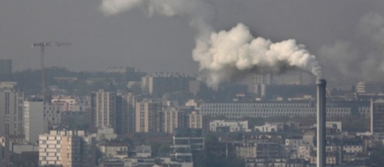 L'obésité est également une maladie de l'environnement, causée par des polluants chimiques notamment. © Manuel Cohen/AFP