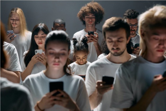 Le 29/03 à Argelès Gazost (65) : Conférence "Comment mieux vivre avec, voire sans les objets connectés ?"