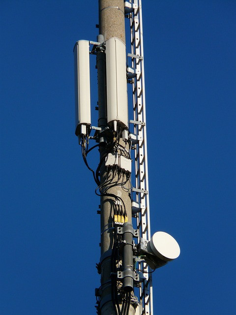 Pétition : Projet d'antennes radios rue Russeil Pétition : Projet d'antennes radios rue Russeil