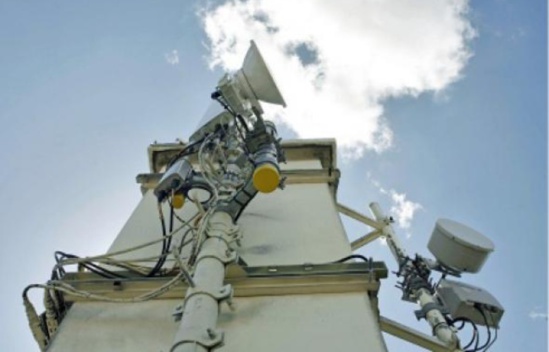 Quelque 100 000 antennes-relais ontété installées en France pour la téléphonie mobile. - MEIGNEUX / SIPA Quelque 100 000 antennes-relais ontété installées en France pour la téléphonie mobile. - MEIGNEUX / SIPA