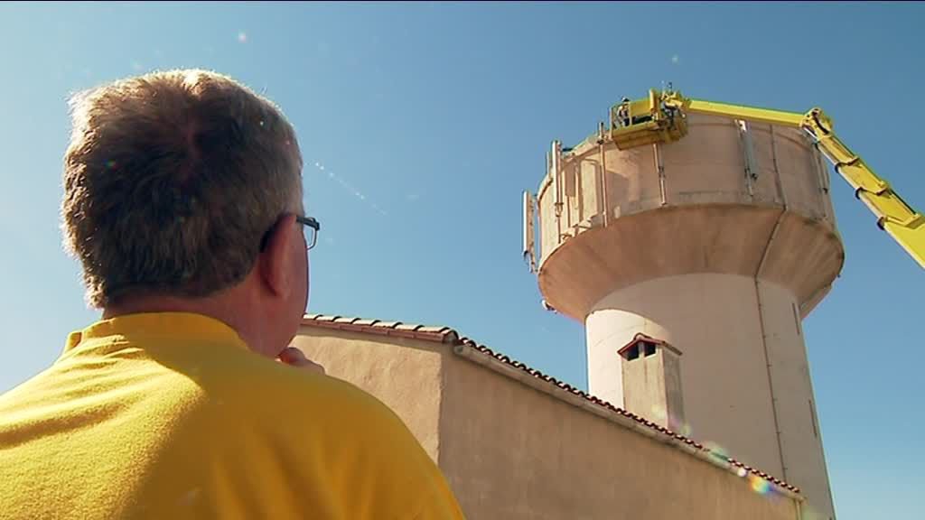 VIDEO : Perpignan : 11 antennes de téléphonie mobile démontées - France 3 - 19/20 - 07/06/2017