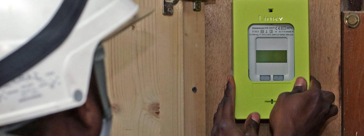 'Coûteux, compliqué, pas si utile... La Cour des comptes épingle le compteur électrique Linky' - France Info - 07/02/2018