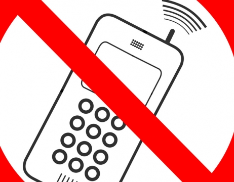 Le portable à l'oreille plus de quinze heures par mois : danger © Fotolia.com - Art Photo Picture