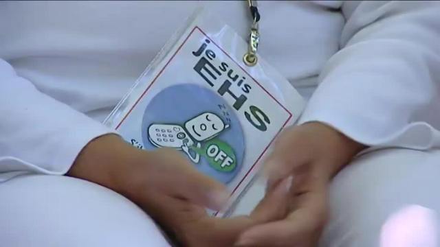 VIDEO : 'Loire - Les électrohypersensibles (EHS) se rassemblent à Luriecq... loin des ondes' - France 3 - 28/08/2015 VIDEO : 'Loire - Les électrohypersensibles (EHS) se rassemblent à Luriecq... loin des ondes' - France 3 - 28/08/2015