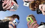 "Interdire les téléphones portables au moins de 14 ans ?" - Care Vox - 03/06/2011