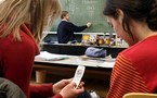 "Les téléphones portables : une « bombe à retardement sanitaire »: Plus de 200 études académiques mettent en lien l'usage du portable et des maladies graves" - MailOnline - 09/11/2011