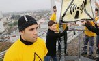 Une antenne-relais symboliquement bâchée - SUD OUEST - 26/11/2011