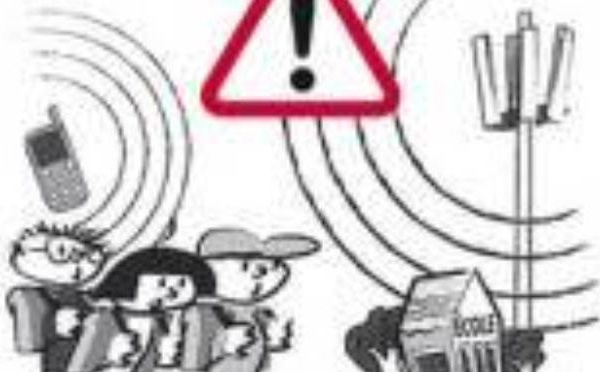 Non à la pose d'une antenne relais près de l'école !